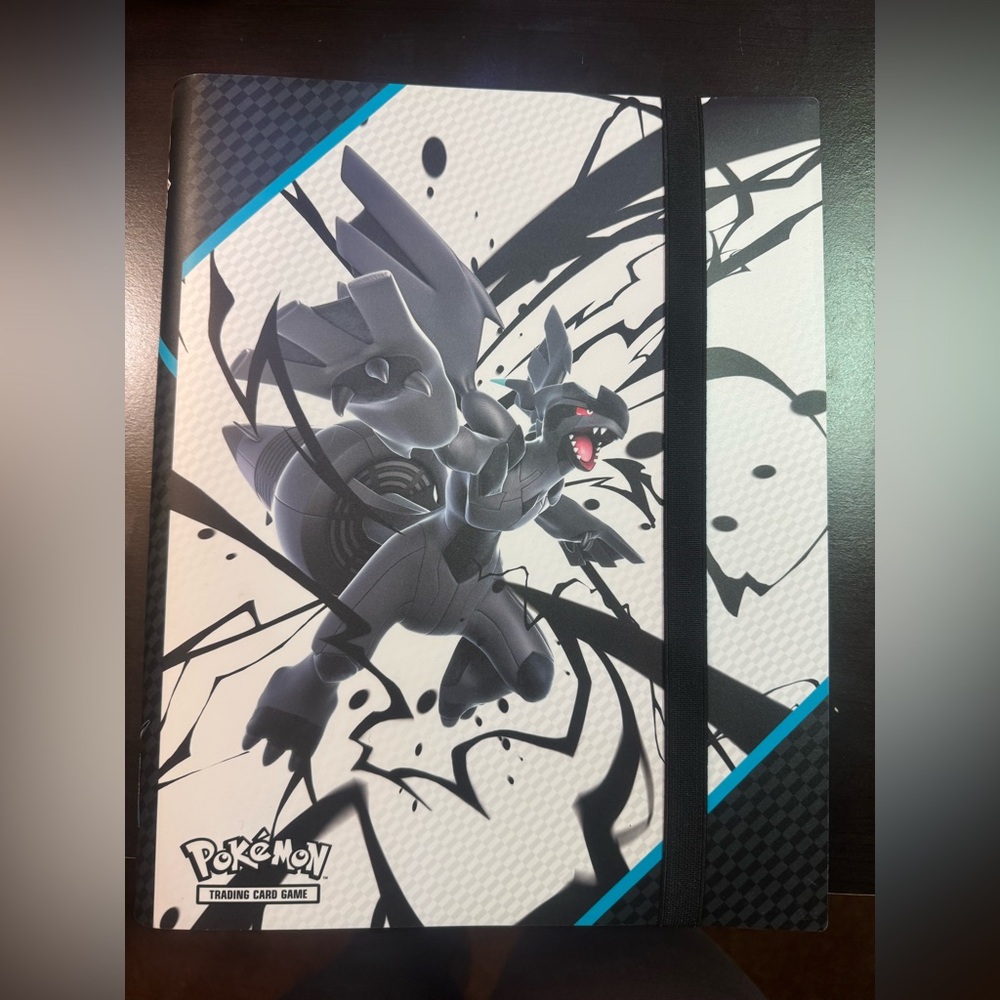 Pokémon Scarlet and Violet Black Bolt Card Binder